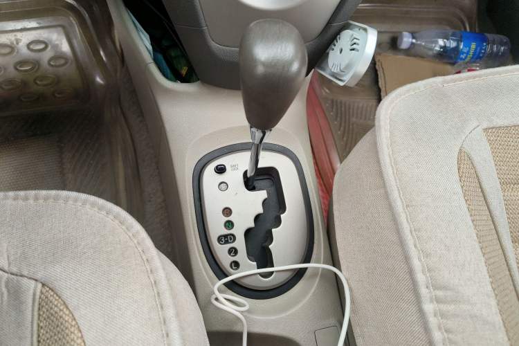 Used Toyota Vios 2011 1.6L GL-i Sunroof Version AT Gear Lever