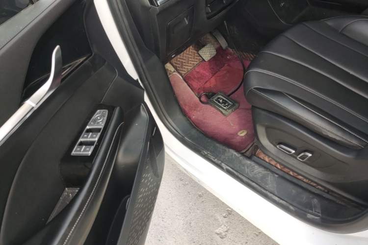 Used Roewe RX5 MAX 2022 1.5T Automatic Zhiwei Prestige Edition
