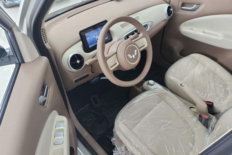 Used Wuling Hongguang MINIEV 2025 Four-Door Version Advanced Edition
