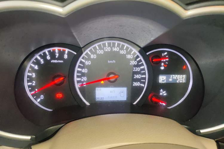 Used Nissan Quest 2015 3.5L SL Instrument Cluster