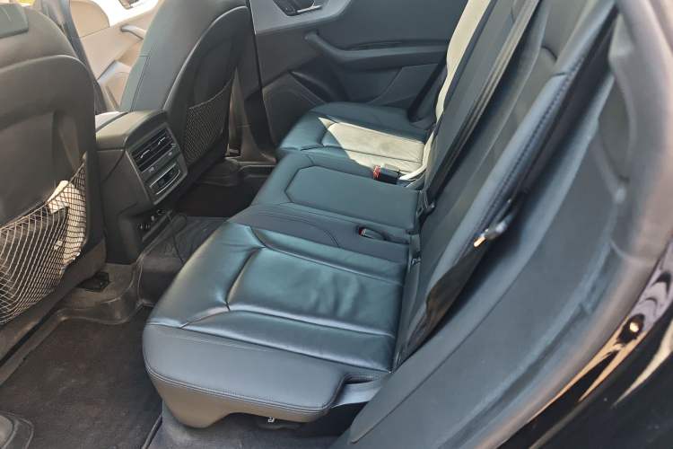 Used Audi Q8 2019 45 TFSI Luxury Prestige Edition Left Rear Seat