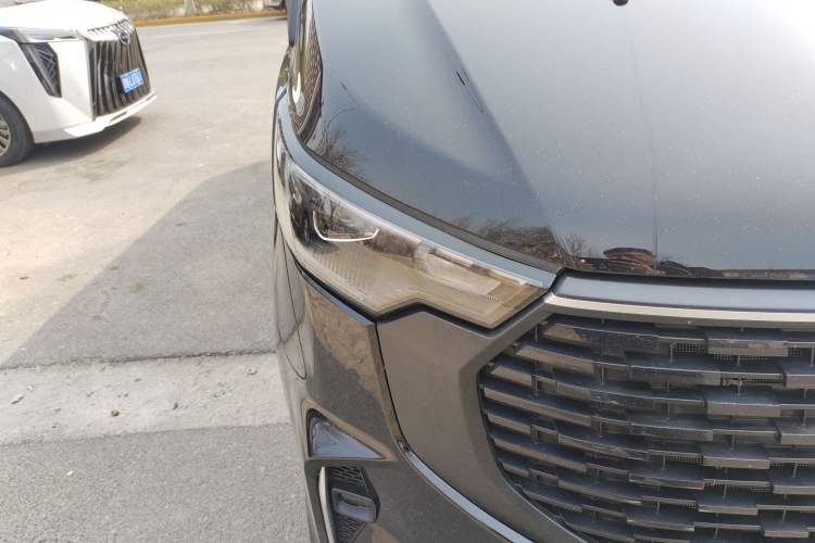 Used Ford Transit 2023 2.0T Gasoline Automatic Business & Travel Model Mid-axle Low-roof Design 7/8/9-Seater