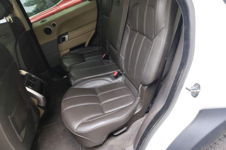 Used Land Rover Range Sport 2015 3.0 SC V6 HSE DYNAMIC Left Rear Seat