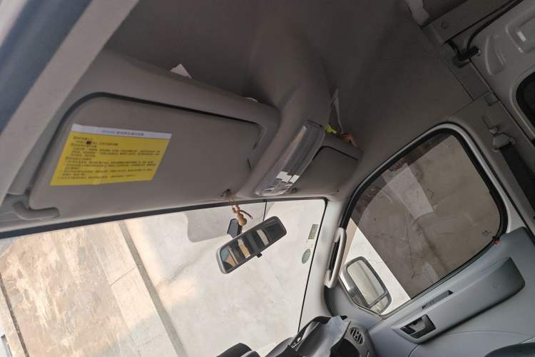 Used SAIC MAXUS Xintu V80  Headliner