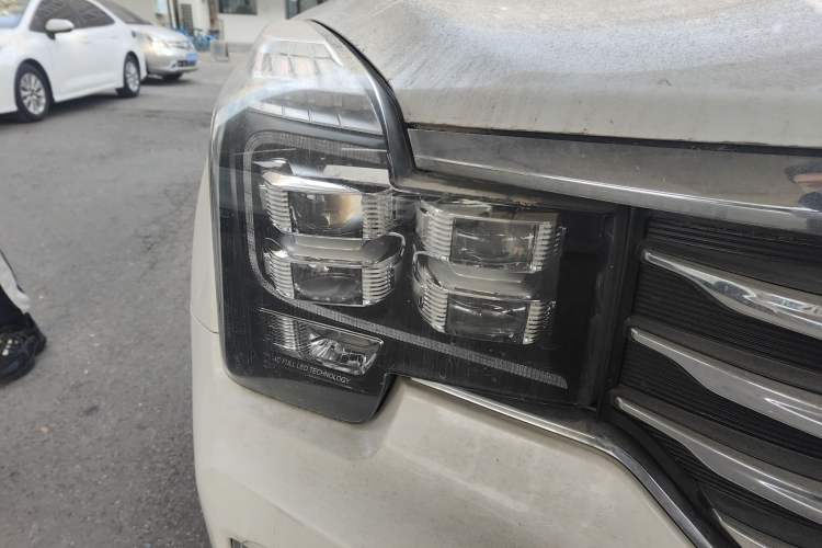 Used GAC Trumpchi GS8 2017 320T Two-Wheel Drive Luxury Smart Connectivity Version (7 Seats)
