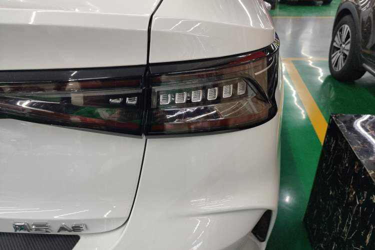 Used Chery Fengyun A8 2025 Model 70km Standard Version