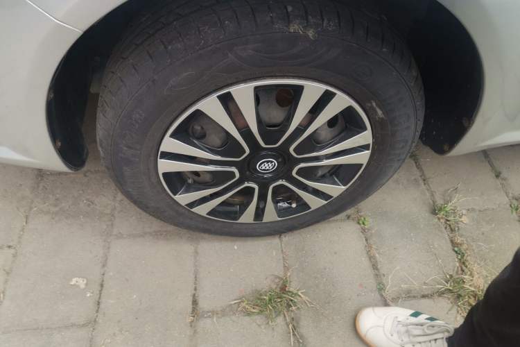 Used Buick Excelle 2013 1.5L Manual Classic Model
