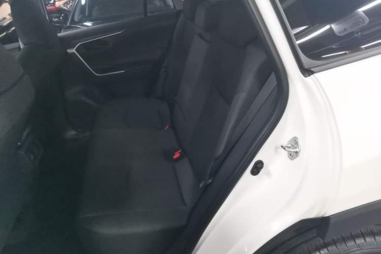 Used Toyota RAV4 2023 2.0L CVT Two-Wheel Drive Urban Edition
