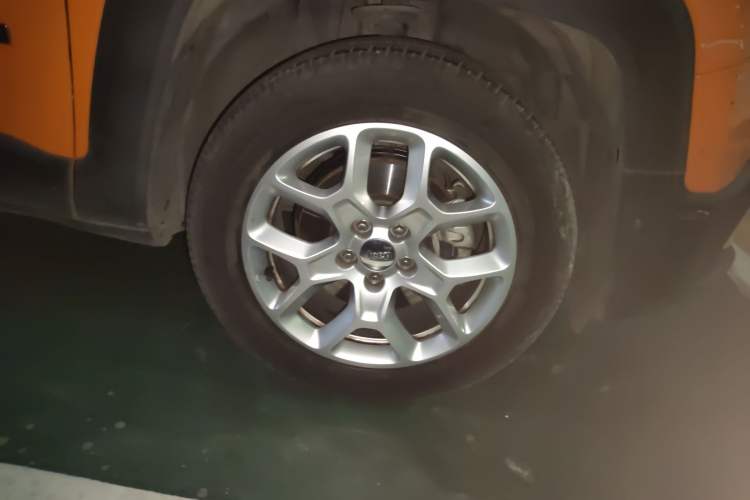 Used Jeep Renegade 2018 Connected Large Screen Version 180T Automatic High-Energy Edition