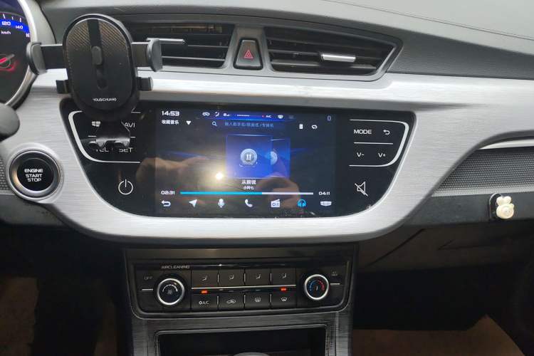 Used Geely Auto Vision 2020 Revised Version 1.5L CVT Asian Games Edition Audio And AC Panel