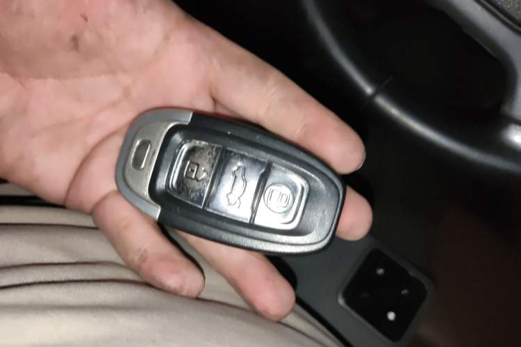 Used Hongqi H7 2015 2.0T Luxury Model
