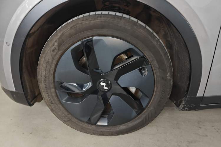 Used ONVO L60 2024 60 kWh Rear-Drive Version
