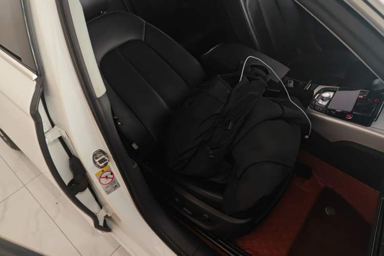 Used Audi A6L 2012 30 FSI Technology Edition Right Front Seat