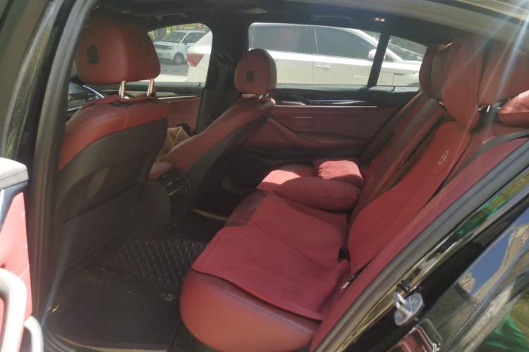 Used BMW 5 Series 2018 Restyled 530Li Leading Edition M Sport Package
