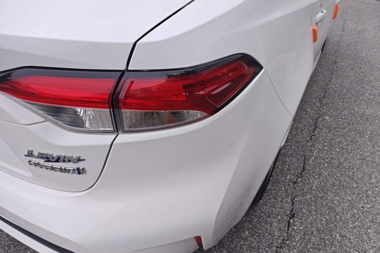 Used Toyota Levin 2022 Dual-Motor 1.8H E-CVT Leading Edition
