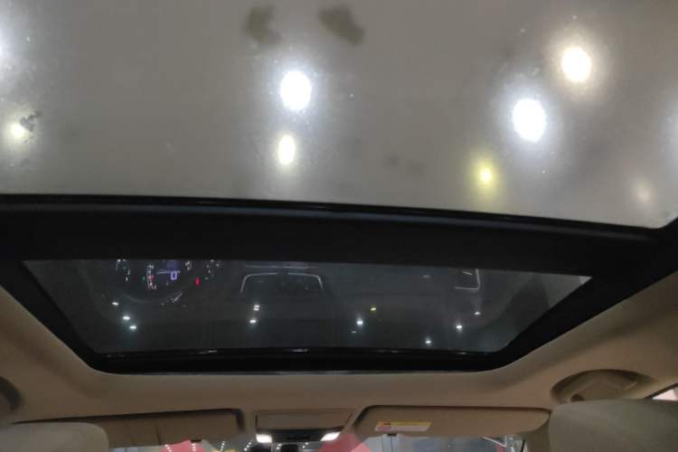 Used Honda CR-V 2021 240TURBO CVT 2WD Comfort Version Headliner