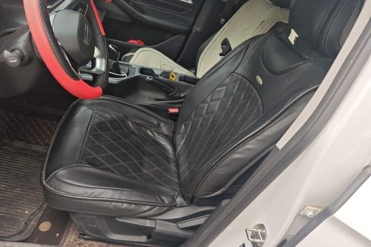 Used Geely Auto Emgrand 2025 4th Generation 1.5L Manual – Dragon Edition
