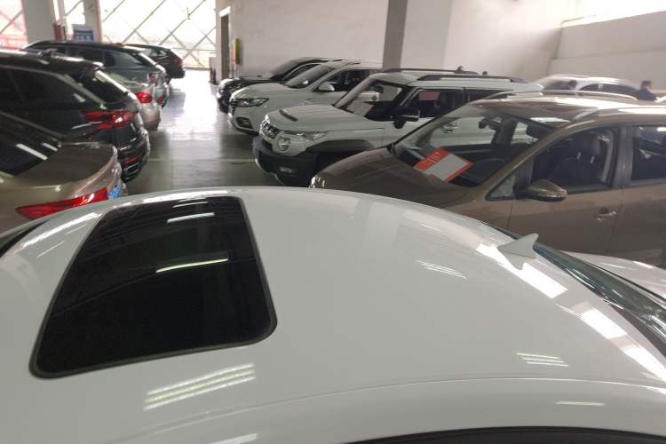 Used Buick Regal 2015 1.6T Leading Technology Model Roof