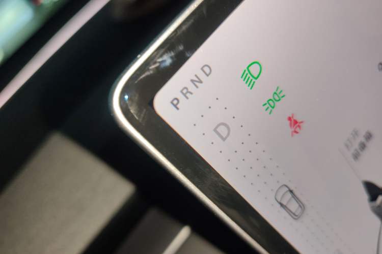 Used Tesla Model Y 2025 Rear-Wheel-Drive Version