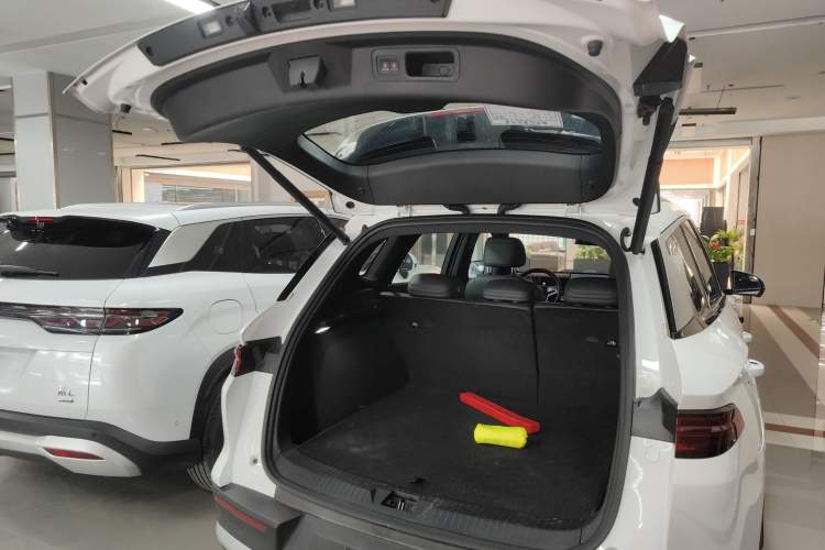 Used BYD Song Pro New Energy 2025 Second-Generation Intelligent Driving Version DM-i 115KM Excellence Edition Trunk