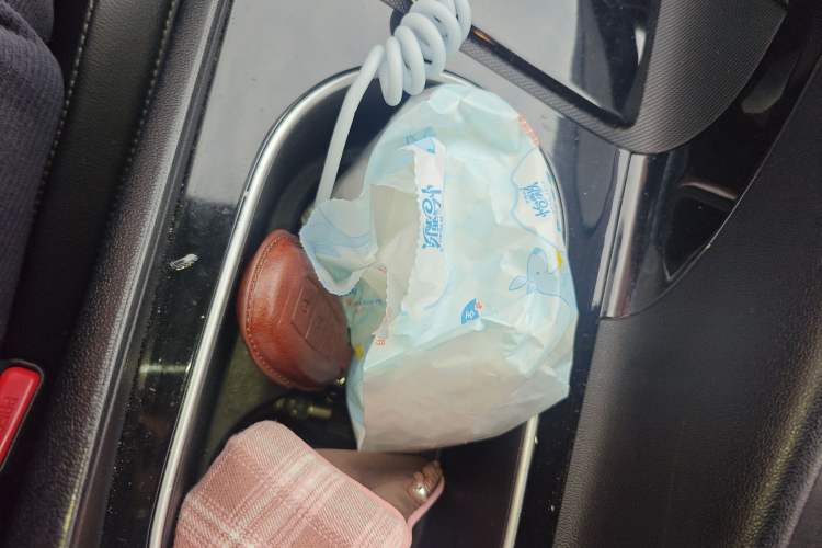 Used Hyundai Elantra 2022 1.5L CVT LUX Prestige Edition Vehicle Key