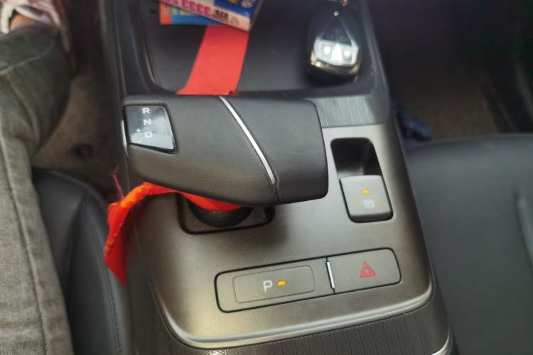 Used CHANGAN Eado DD 2023 Blue Whale NE 1.5T GDI DCT Luxury Edition Gear Lever