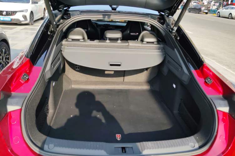 Used Hongqi H6 2023 2.0T ZhiZhen Edition
