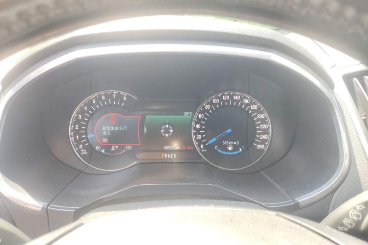 Used Ford Edge 2016 EcoBoost 245 Four-Wheel Drive Titanium 7-Seater Instrument Cluster