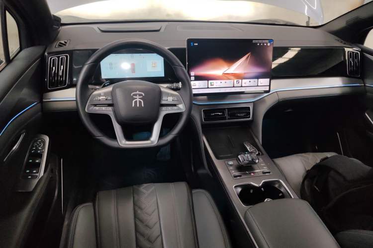 Used BYD Song L DM-i 2025 Intelligent Driving Version 112 km Beyond-Range Type