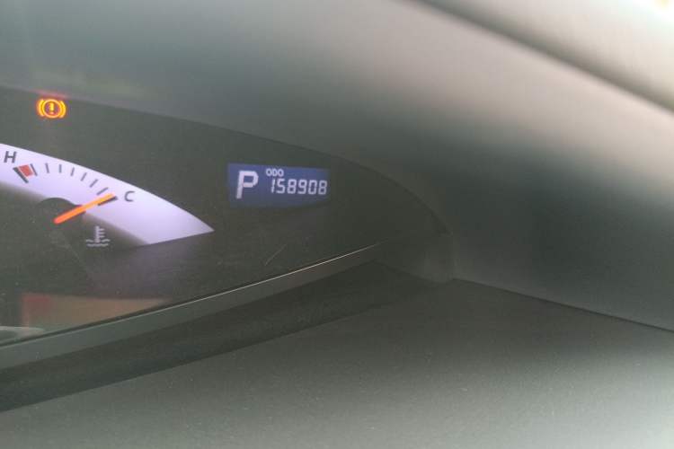 Used Toyota Previa 2012 2.4L 7-Seater Luxury Edition Odometer Close Up