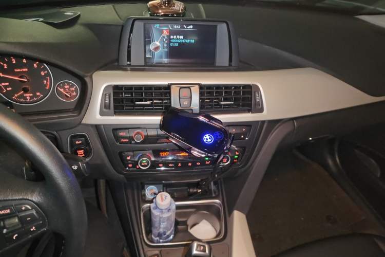 Used BMW 3 Series 2015 320i Luxury Line Stylish Edition