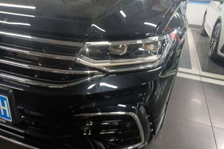 Used Volkswagen Tiguan L 2022 330TSI Automatic Two-Wheel Drive R-Line Enhanced Edition
