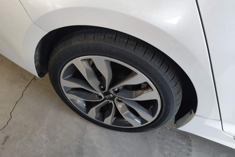 Used Kia K5 2014 2.0L Automatic LUXURY