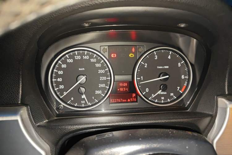 Used BMW 3 Series 2011 320i Convertible Coupe Instrument Cluster