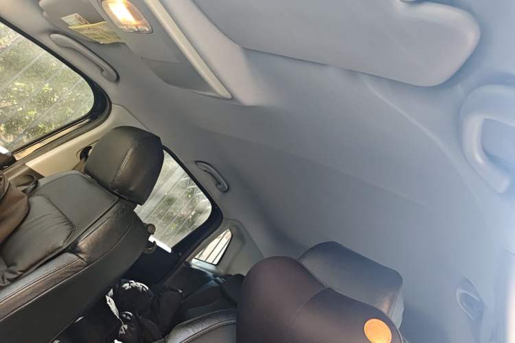 Used Peugeot 3008 2013 2.0L Manual Classic Edition
