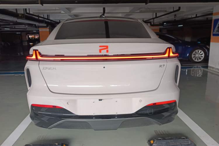 Used Rising R7 2023 Rear-Drive Screen King Edition