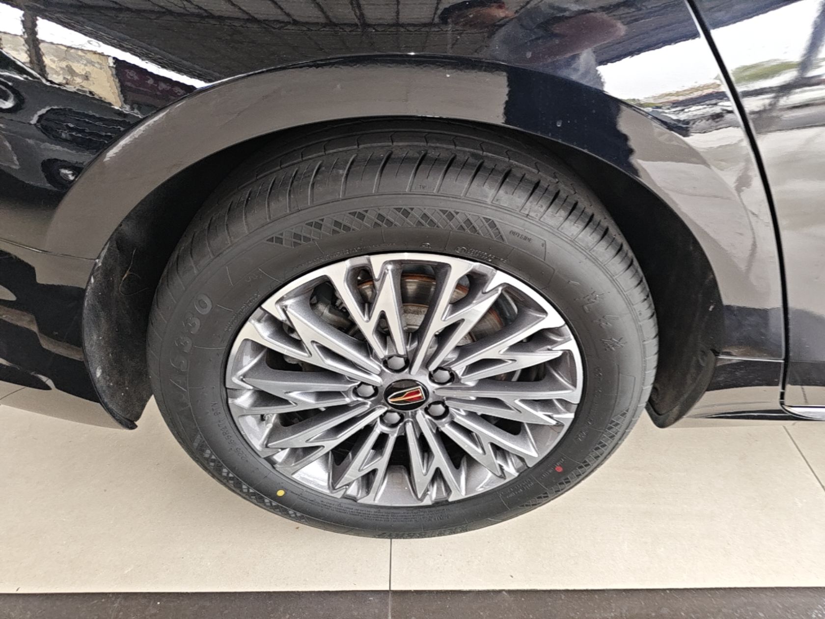 Hongqi H5 2024 1.5T DCT Smart Connect Flagship Edition - Chinese Trim Yun — снимка 11