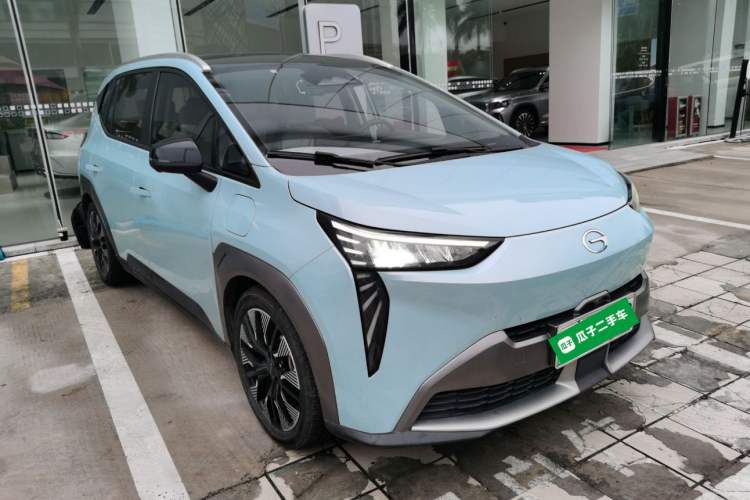 Used AION Y 2022 70 Tech Edition Lithium Iron Phosphate
