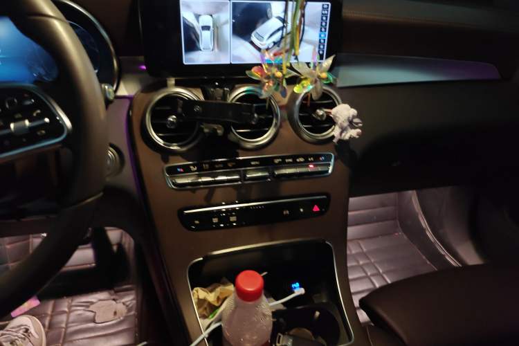 Used Mercedes-Benz GLC 2020 Facelift GLC 260 L 4MATIC Luxury Edition Audio And AC Panel