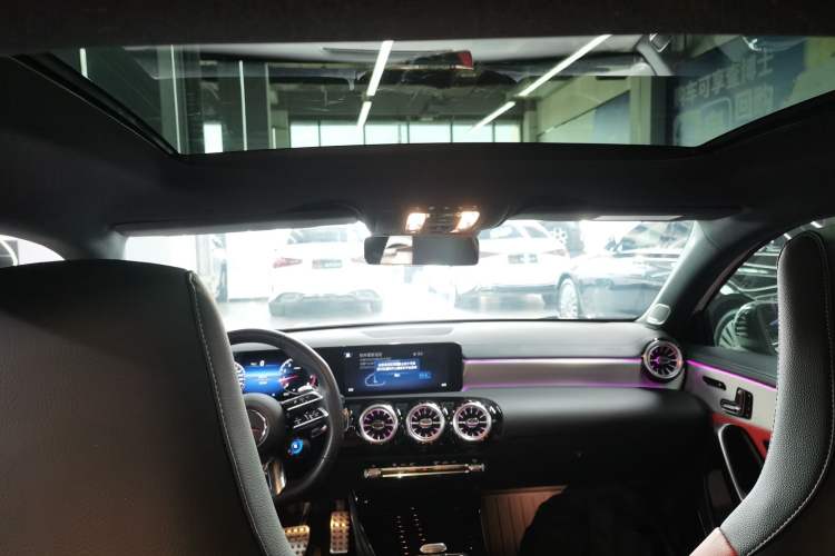 Used Mercedes-Benz A AMG 2024 AMG A 35 4MATIC Headliner