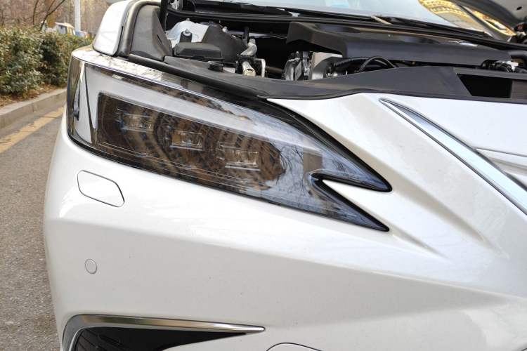 Used Lexus ES 2025 200 Premium Edition
