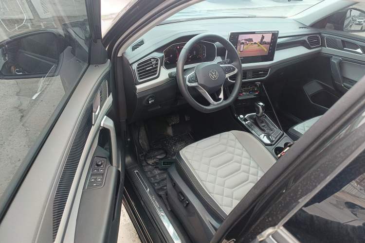 Used Volkswagen Tayron 2024 300TSI Two-Wheel-Drive Luxury Plus Advanced Version
