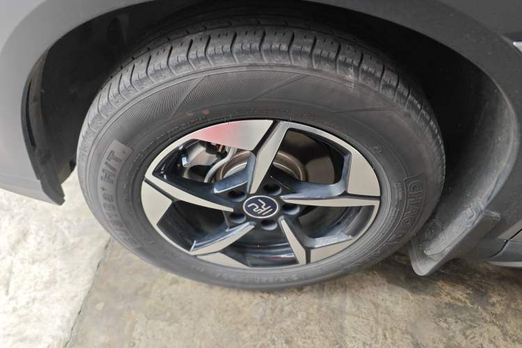 Used BYD Yuan UP 2024 401KM Beyond Edition Left Front Wheel Hub