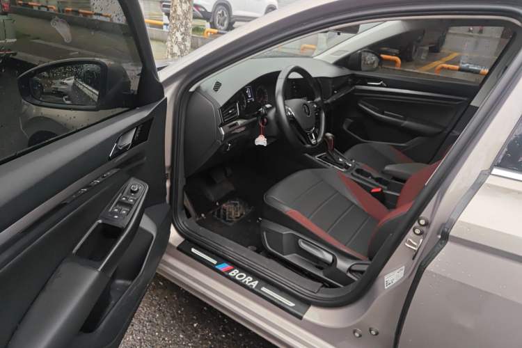 Used Volkswagen Bora 2021 1.5L Automatic Comfort Smart Connect Edition Driver Seat