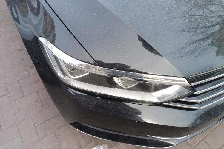 Used Volkswagen Magotan 2017 330TSI DSG Leading Model Right Front Headlight