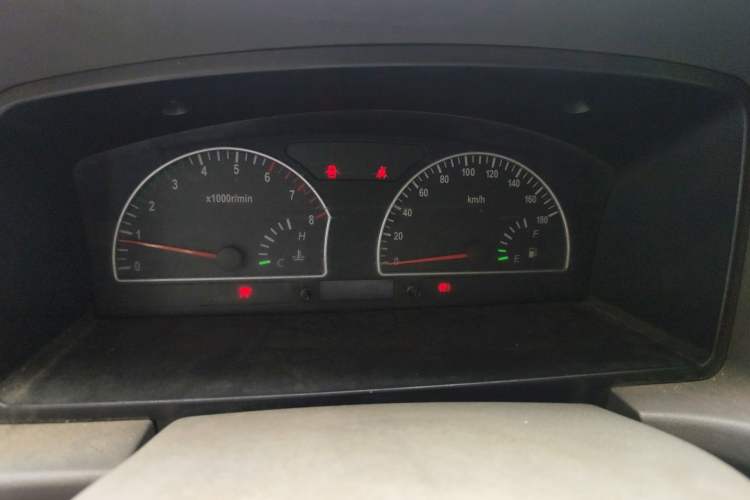 Used Dongfeng Shuaike 2011 1.6L Manual Luxury 7-Seater Instrument Cluster