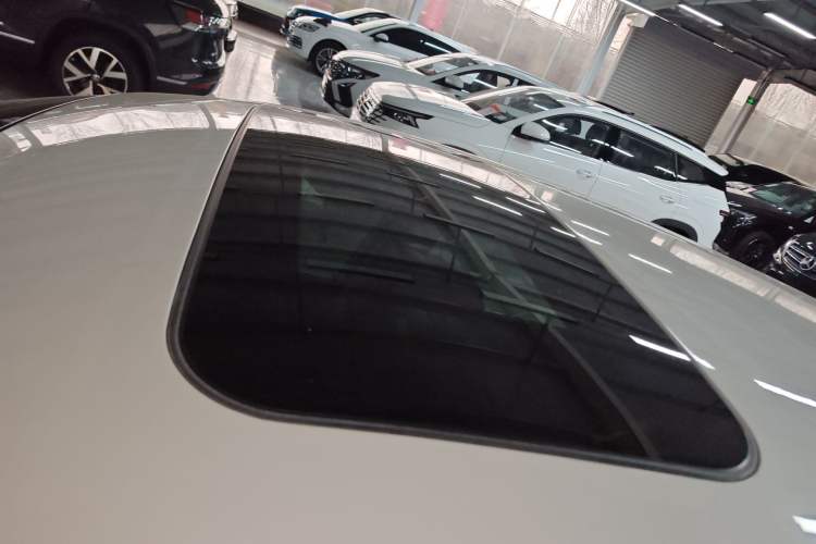 Used Nissan Tiida 2016 1.6L CVT Smart Drive Edition
