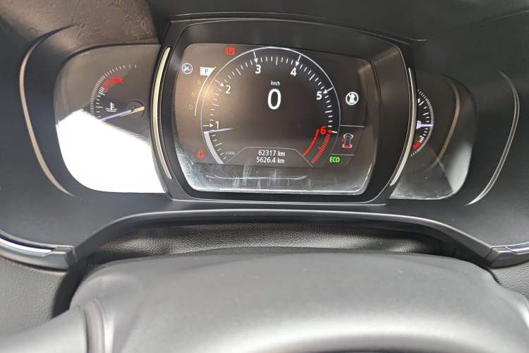 Used Renault Koleos 2018 2.5L Two-Wheel Drive Prestige Edition Odometer Close Up