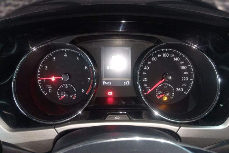 Used Volkswagen Touran 2016 Volkswagen Touran L 330TSI DSG Luxury Edition Instrument Cluster