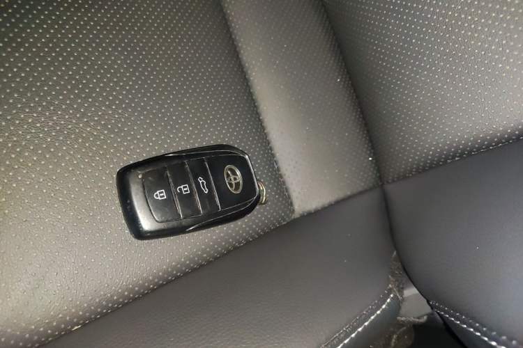 Used Toyota FRONTLANDER 2022 2.0L CVT Luxury PLUS Edition